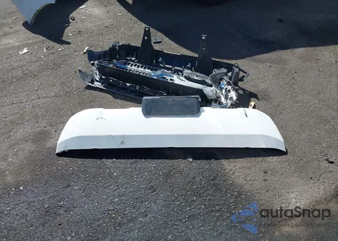 2017 Toyota Tacoma Trd Sport z USA, uszkodzony, nr VIN 3TMAZ5CN4HM045014